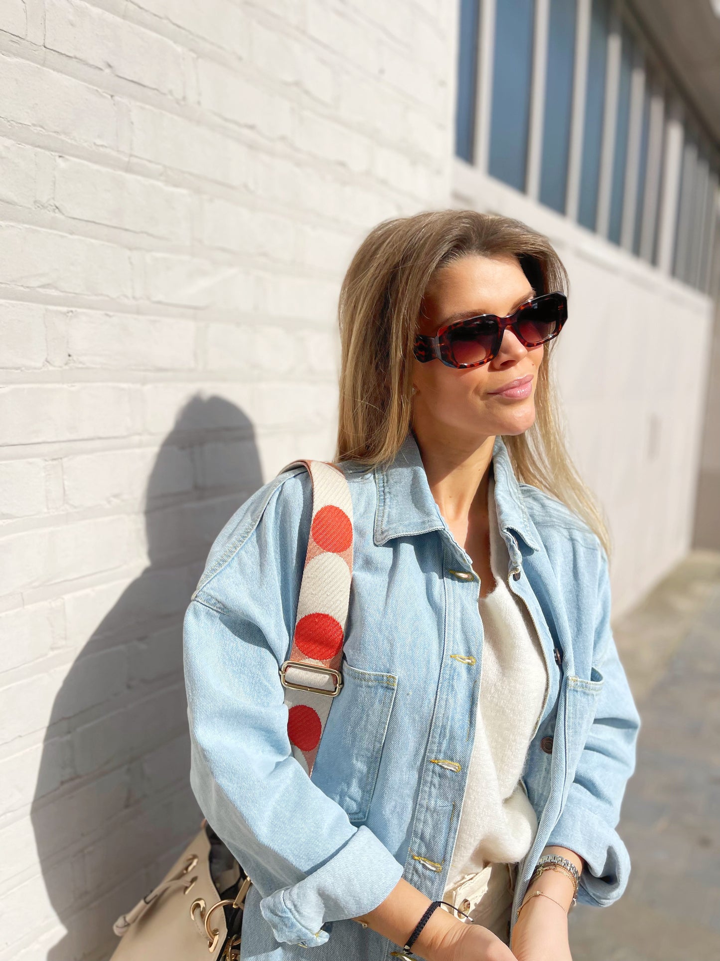 SUNGLASSES