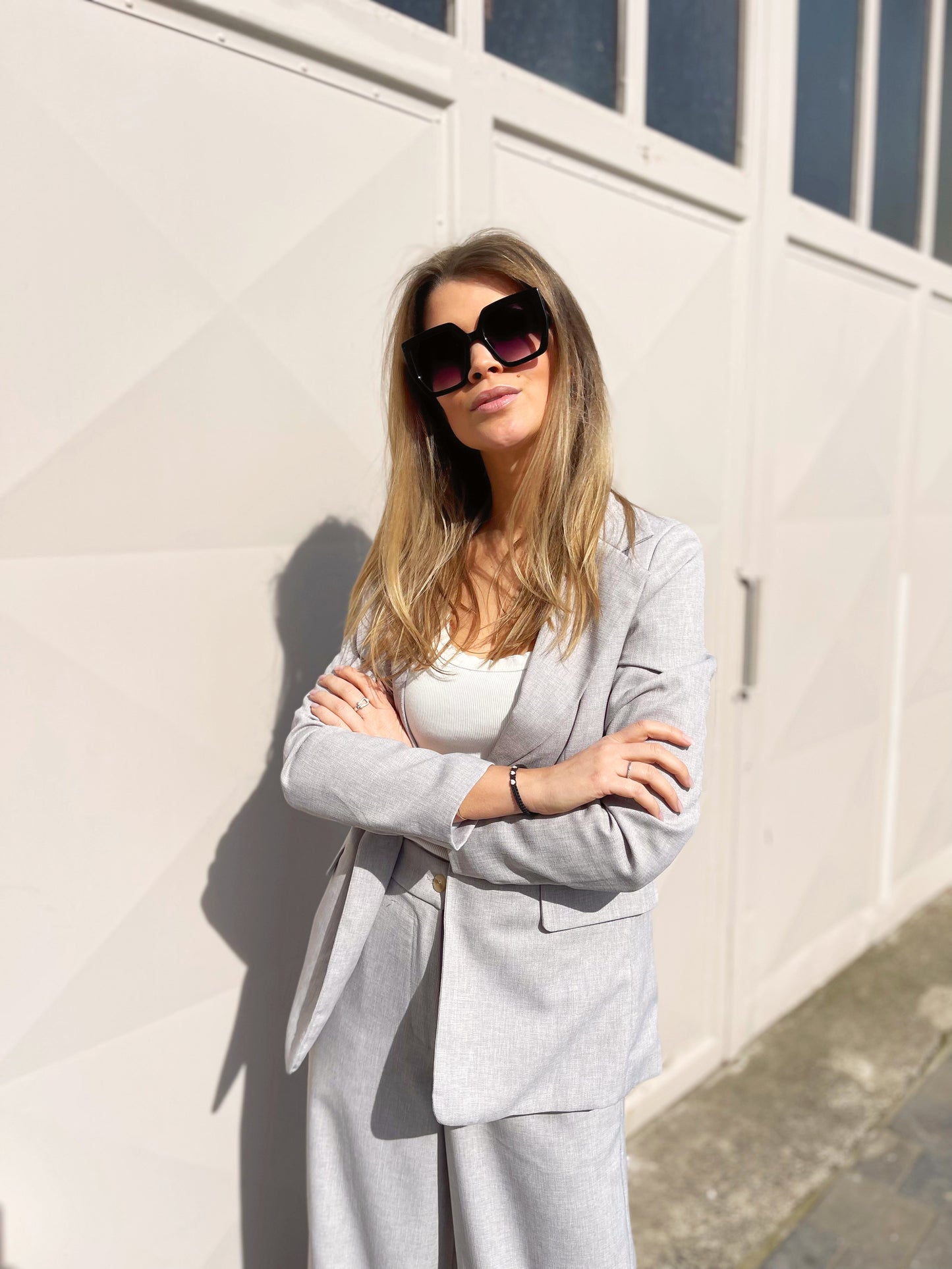 SUNGLASSES